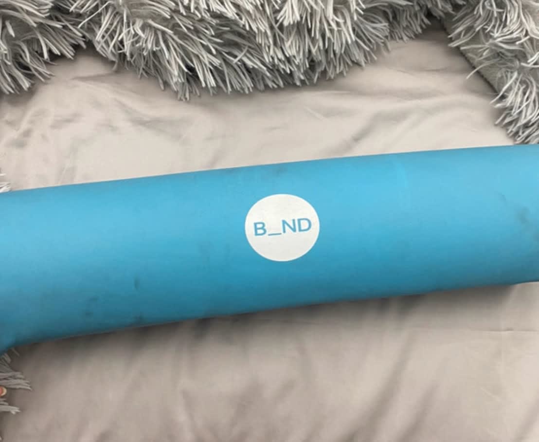 Blue second hand barbell pad