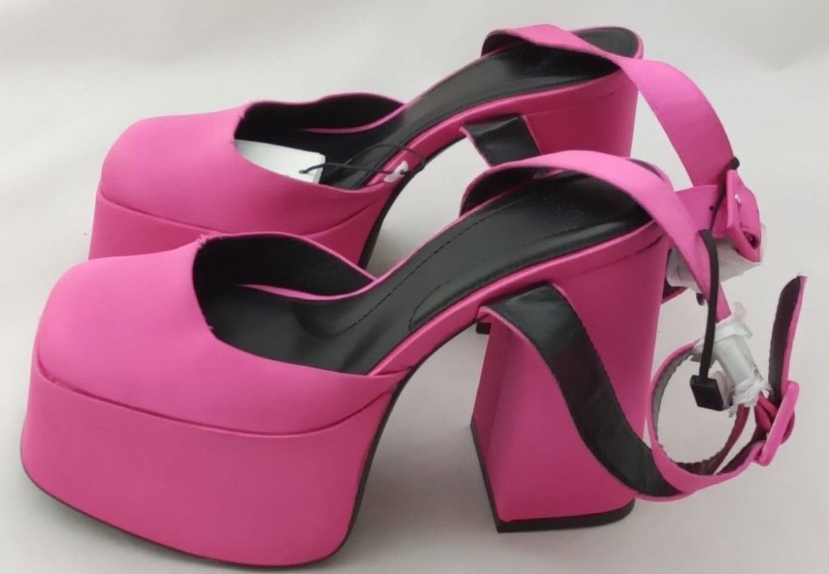Second hand chunky pink platform heels
