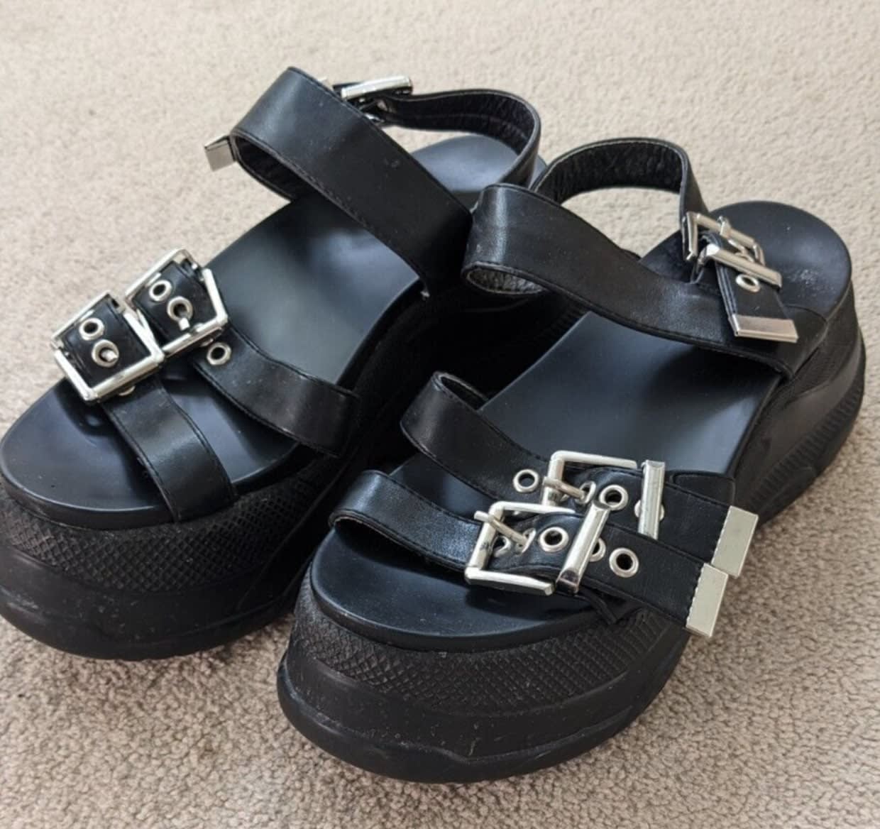 Pre-loved leather platform sandals