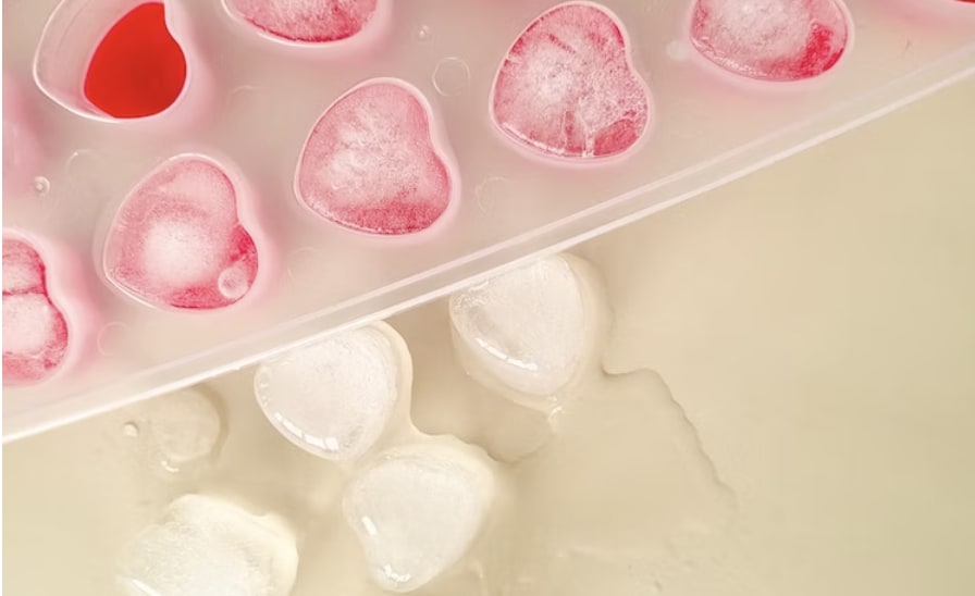 heart shaped ice cube tray