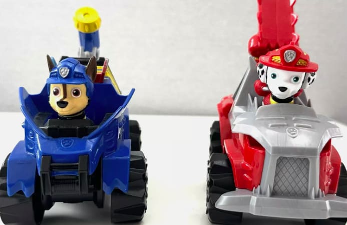 Second-hand paw patrol toys