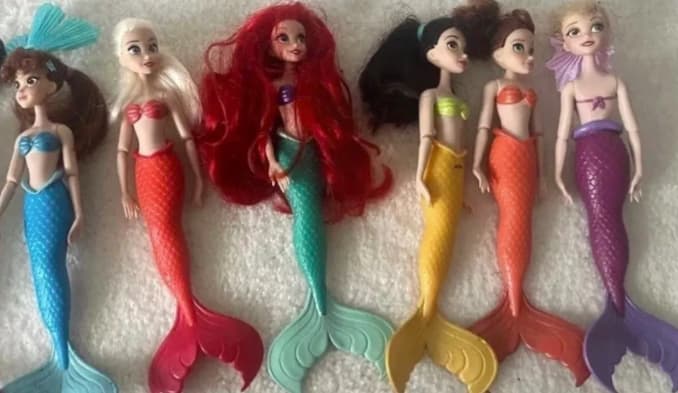 Second-hand mermaid dolls