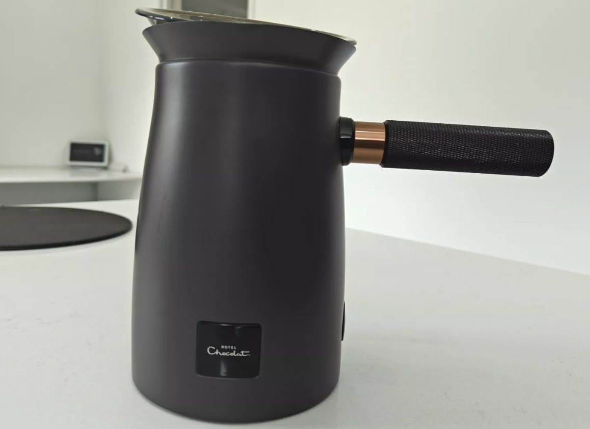 Second-hand hot chocolate velvetiser