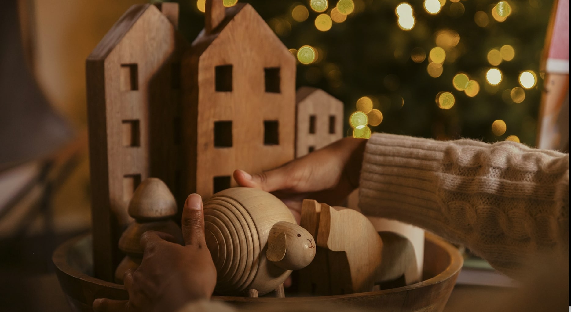 Second-hand and vintage wooden Christmas toys