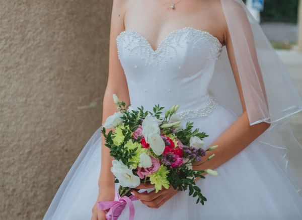 Bride wearing a stunning second-hand ballgown