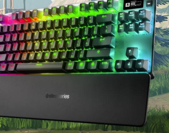 Apex Pro TKL gamers keyboard