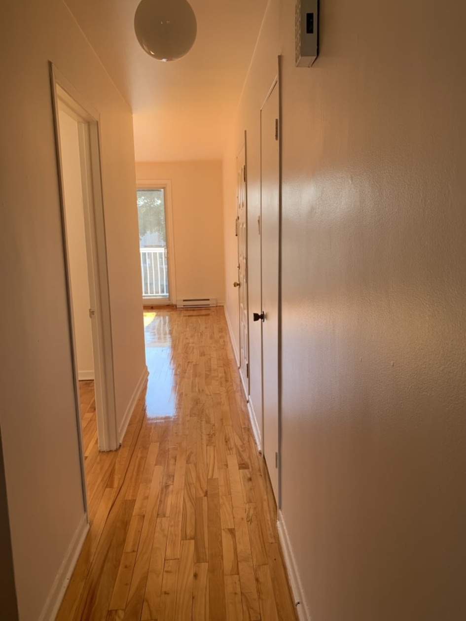 Photo 5 — 4365 Rue De Roquebrune, Saint-Leonard, H1R 1K5, Saint-Leonard