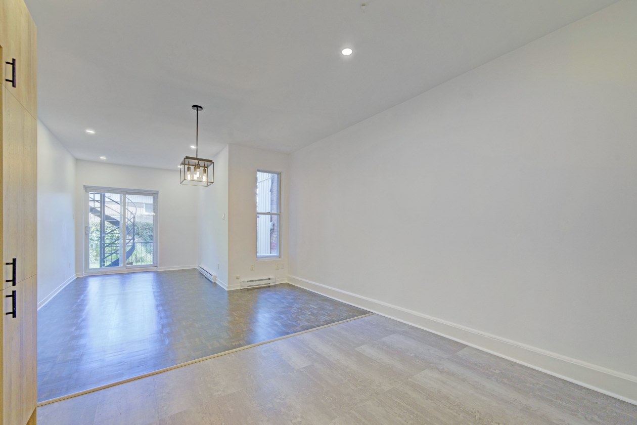 2985 Av Haig — photo 3