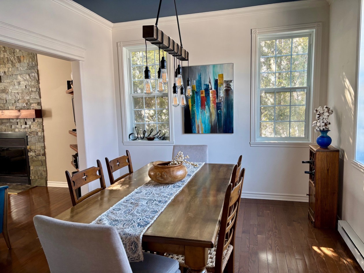 Salle à manger — 630 Rue J.-Brunette, Deux-Montagnes, J7R 6P5, Deux-Montagnes