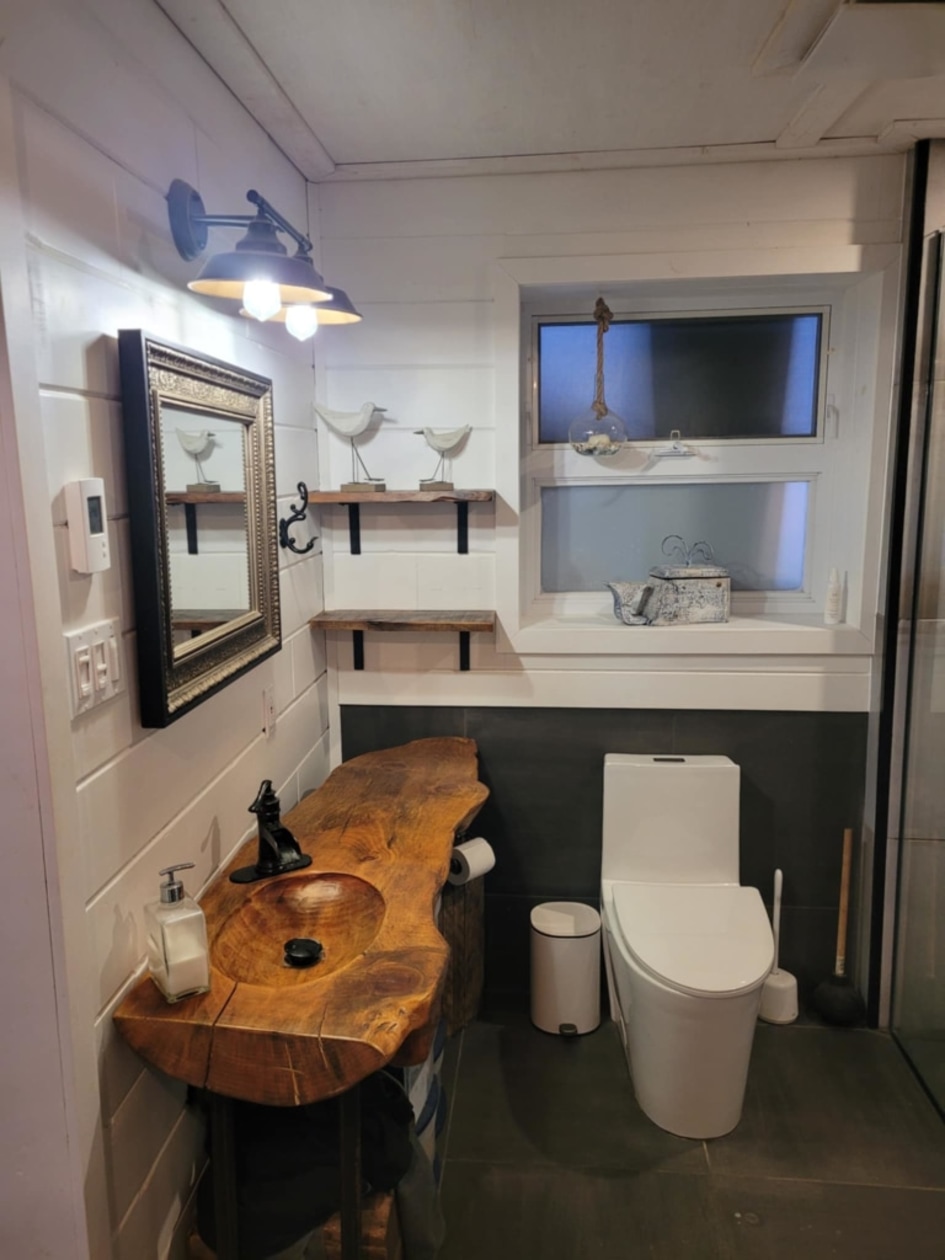 Salle de bains — 185 Ch Du Rivage, L'Isle-Aux-Grues, G0R 1P0, L'Isle-Aux-Grues