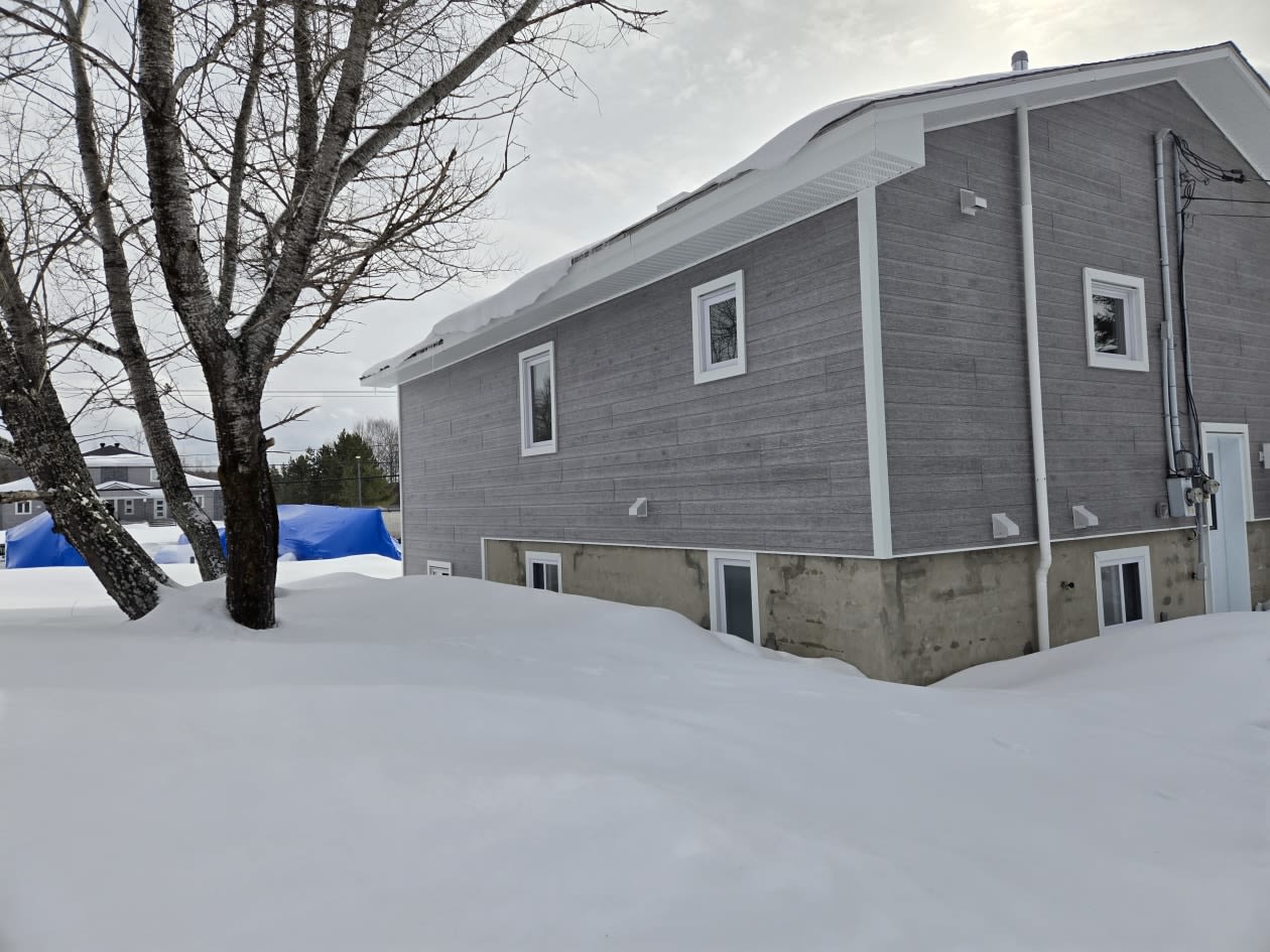 Face arrière — 1400 Boul Des Ruisseaux, Mont-Laurier, J9L 0H6, Mont-Laurier