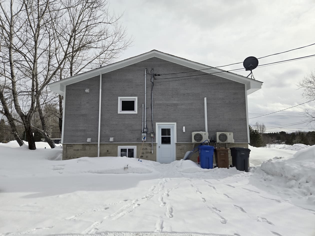 Logement — 1400 Boul Des Ruisseaux, Mont-Laurier, J9L 0H6, Mont-Laurier