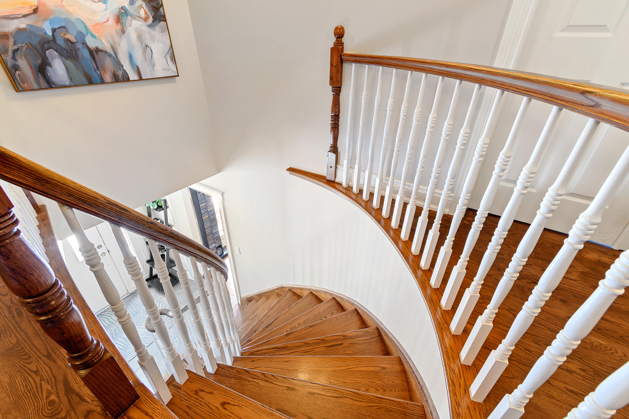 Escalier — 77 Rue Félix-Leclerc, Gatineau, J9H 6Y2, Gatineau