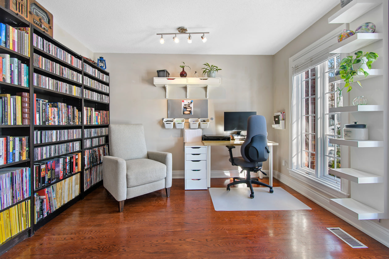 Bureau — 77 Rue Félix-Leclerc, Gatineau, J9H 6Y2, Gatineau