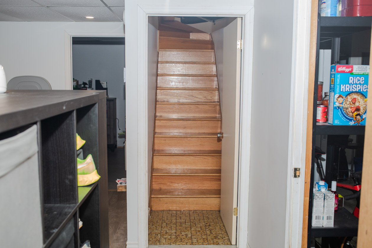 Escalier — 23 Rue Edgar-Séguin, Rigaud, J0P 1P0, Rigaud