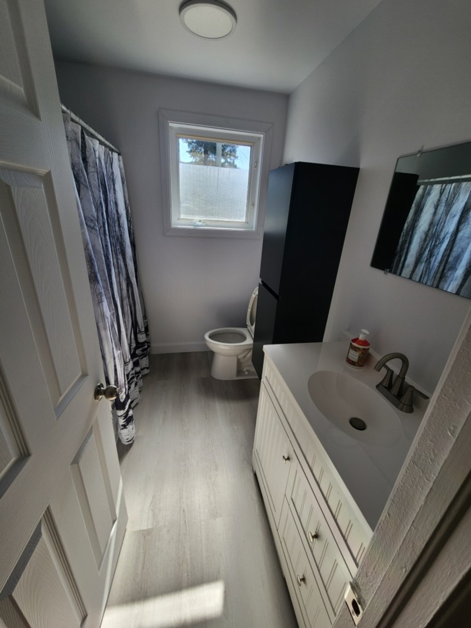 Salle de bains — 795 Rue Chabanel, Chicoutimi, G7H 3T3, Chicoutimi