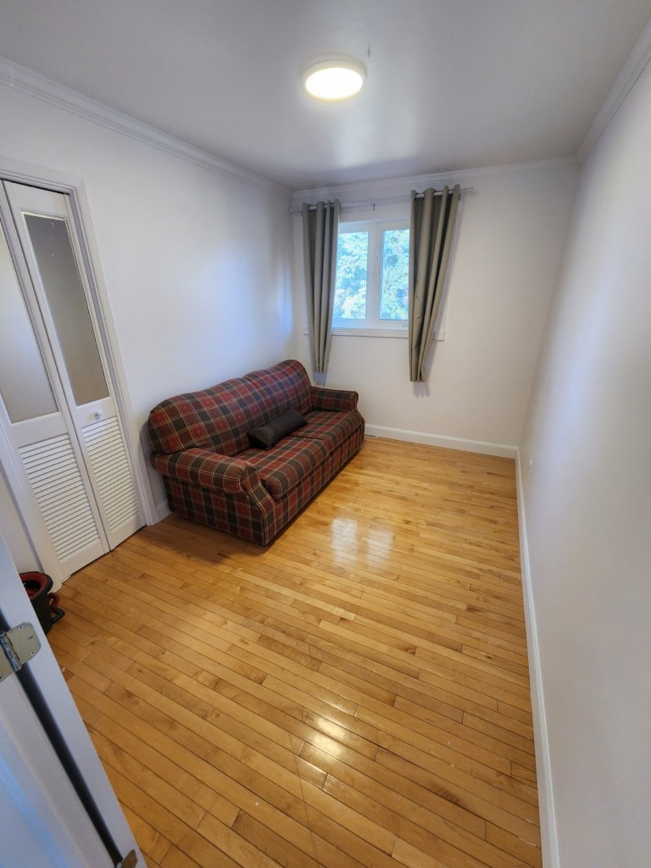 Chambre à coucher — 795 Rue Chabanel, Chicoutimi, G7H 3T3, Chicoutimi