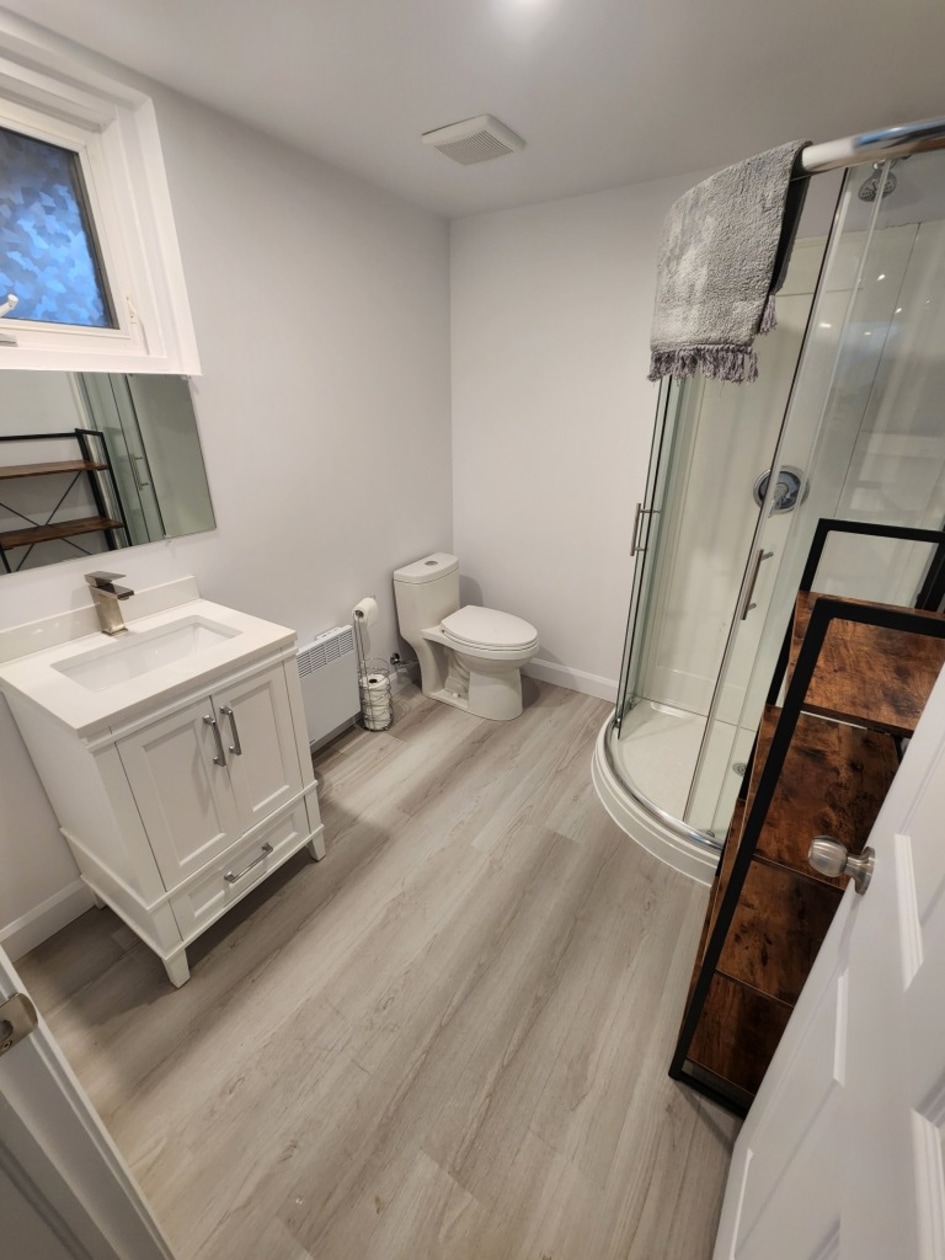 Salle de bains — 795 Rue Chabanel, Chicoutimi, G7H 3T3, Chicoutimi