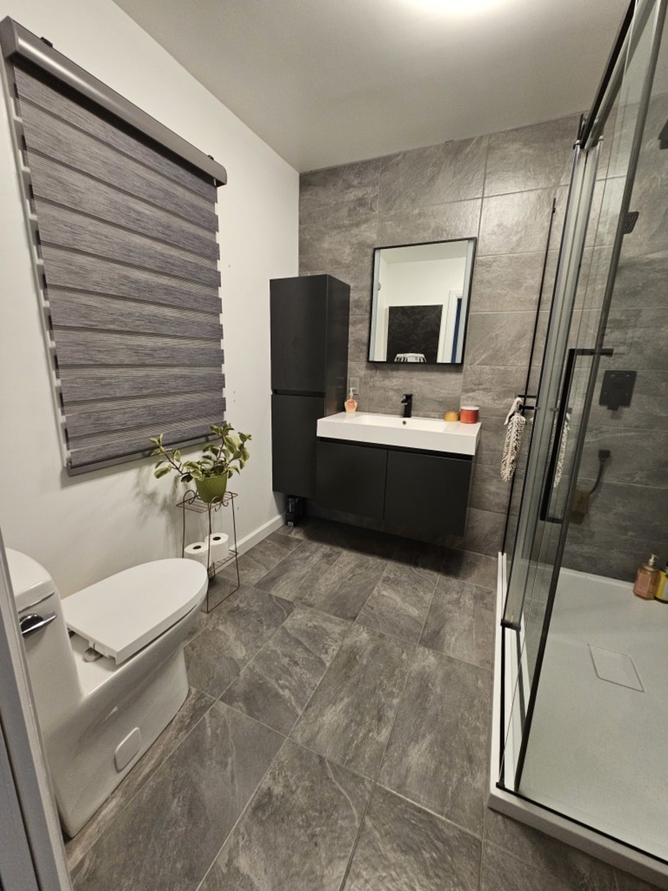 Salle de bains — 373 chemin Sinclair, Bronwsburg-Chatam, J8G 1X3, Bronwsburg-Chatam