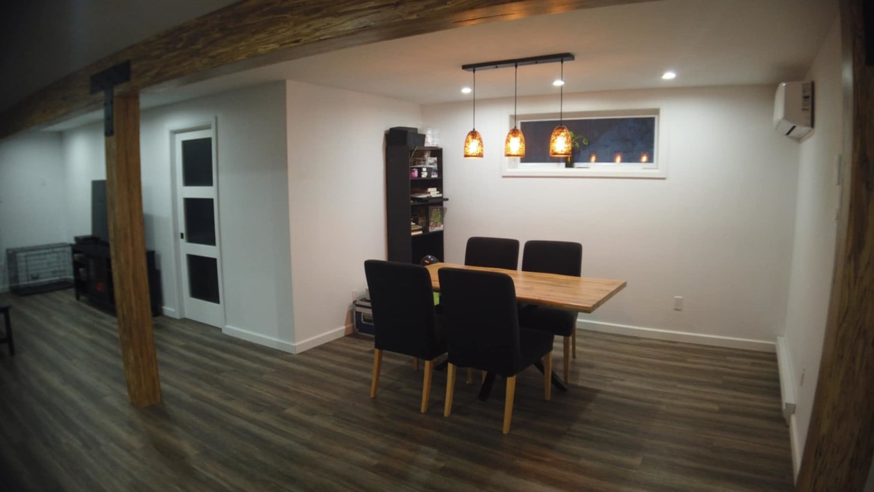 Salle à manger — 373 chemin Sinclair, Bronwsburg-Chatam, J8G 1X3, Bronwsburg-Chatam