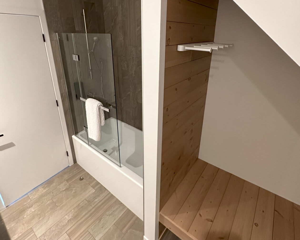 Salle de bains — 5 Chemin Beauséjour, Lac-Etchemin, G0R 1S0, Lac-Etchemin
