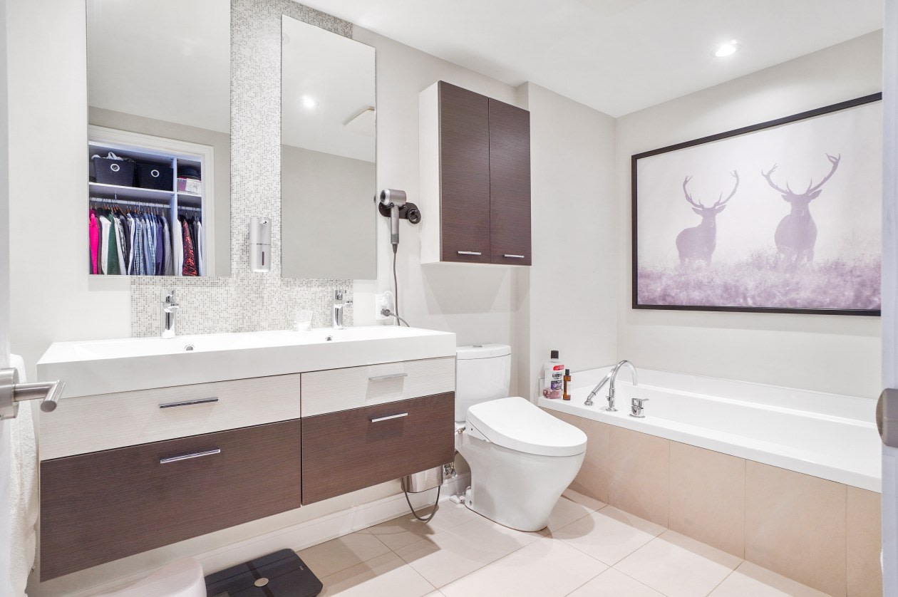 Salle de bains — 199 Rue De La Rotonde, 1201, Verdun, H3E 0C1, Verdun
