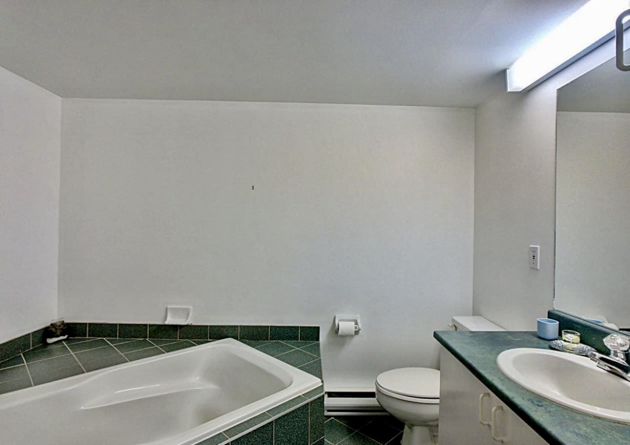 Salle de bains — 61 Rue Des Villas, La Malbaie, G5A 3B9, La Malbaie