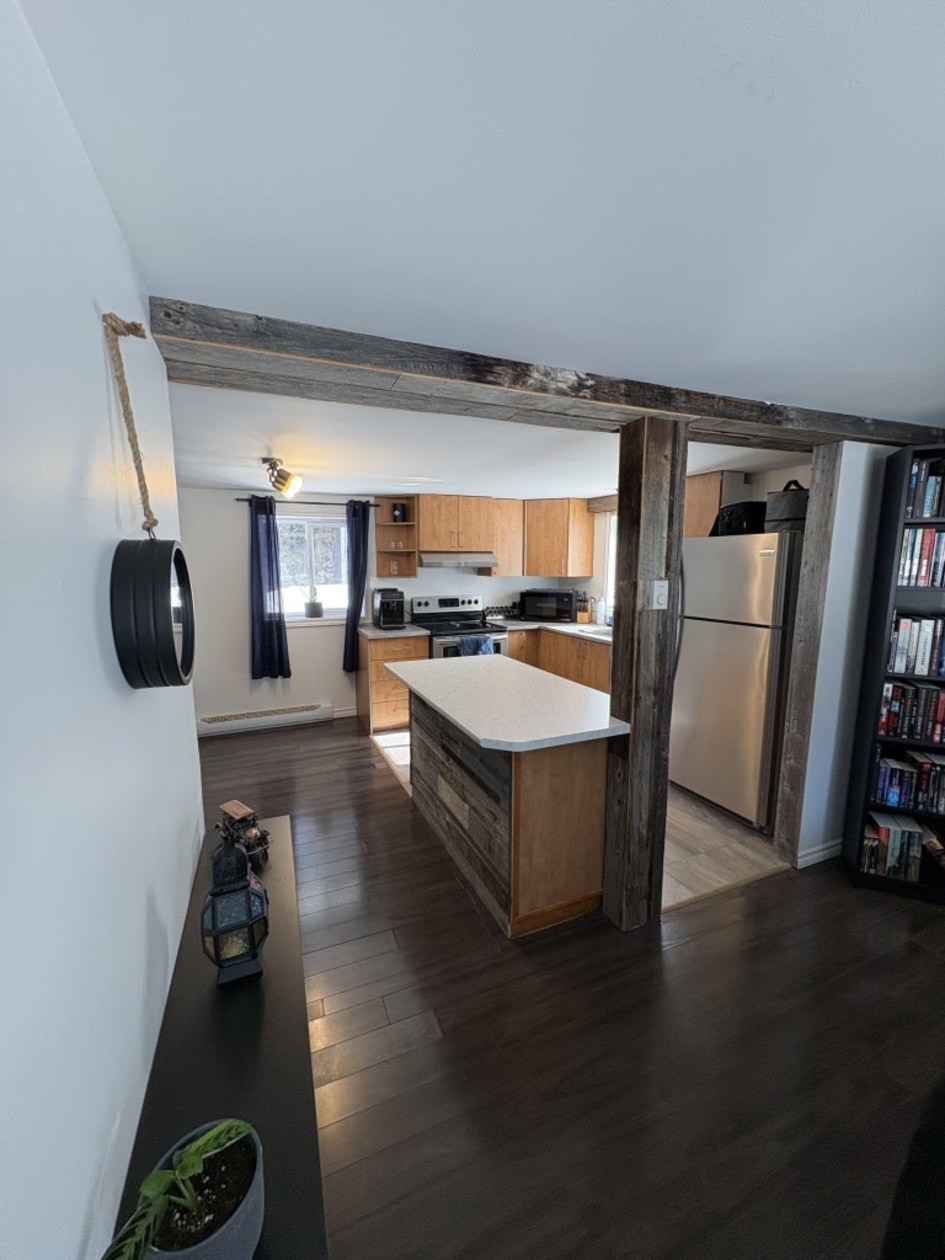 Cuisinette — 908-912 Rue Des Érables, Mascouche, J7L 3H3, Mascouche