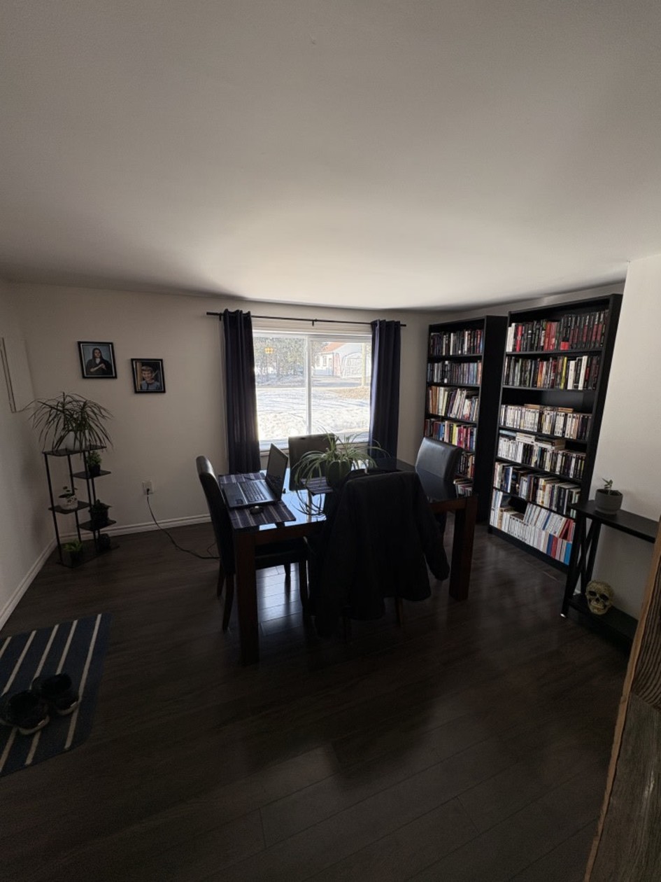Salle à manger — 908-912 Rue Des Érables, Mascouche, J7L 3H3, Mascouche