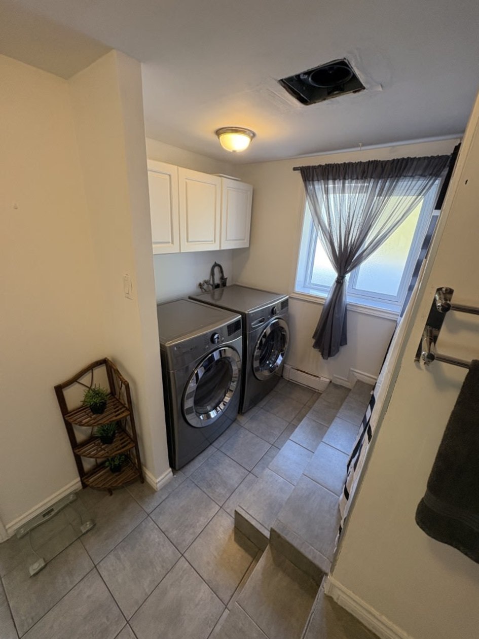 Salle de bains — 908-912 Rue Des Érables, Mascouche, J7L 3H3, Mascouche