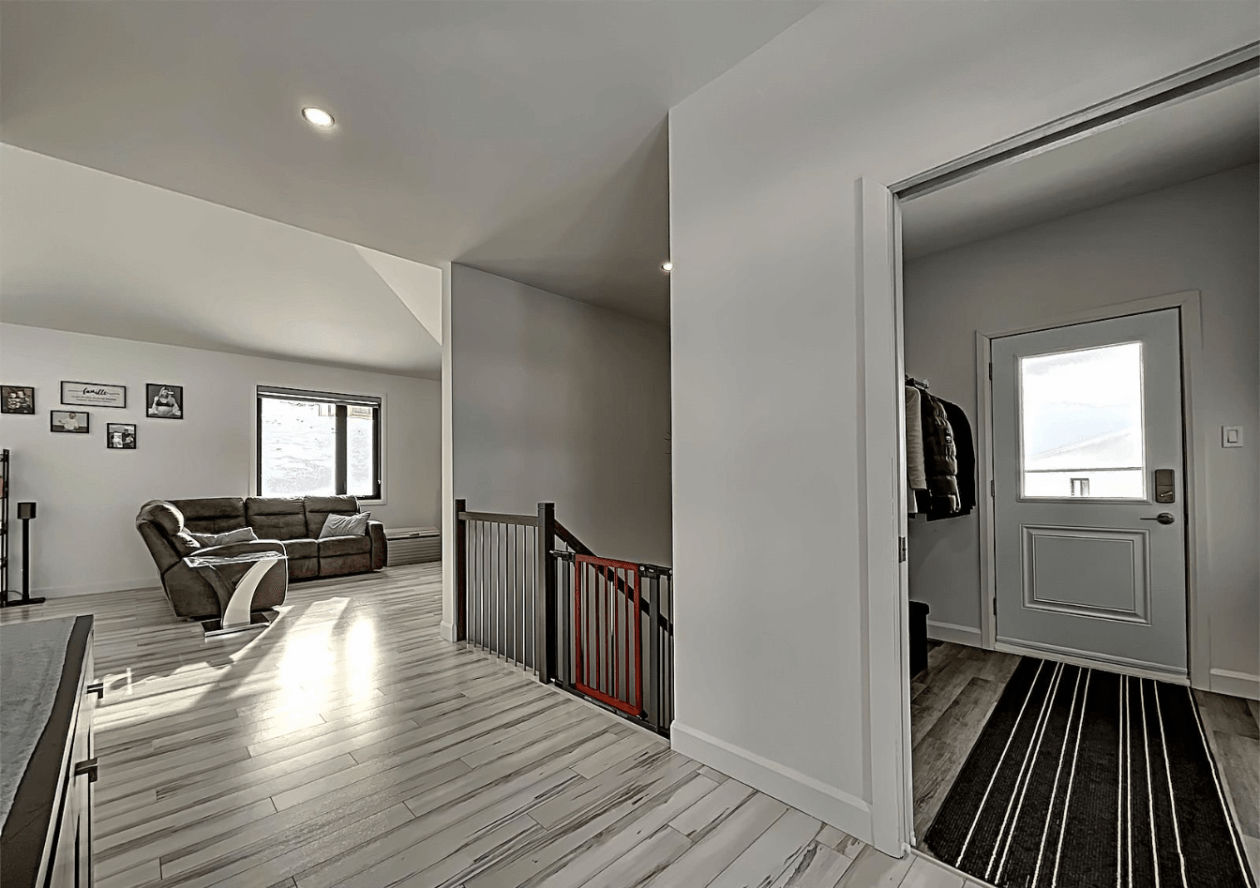 Hall d'entrée — 394 36E Rue, Notre-Dame-Des-Pins, G0M 1K0, Notre-Dame-Des-Pins