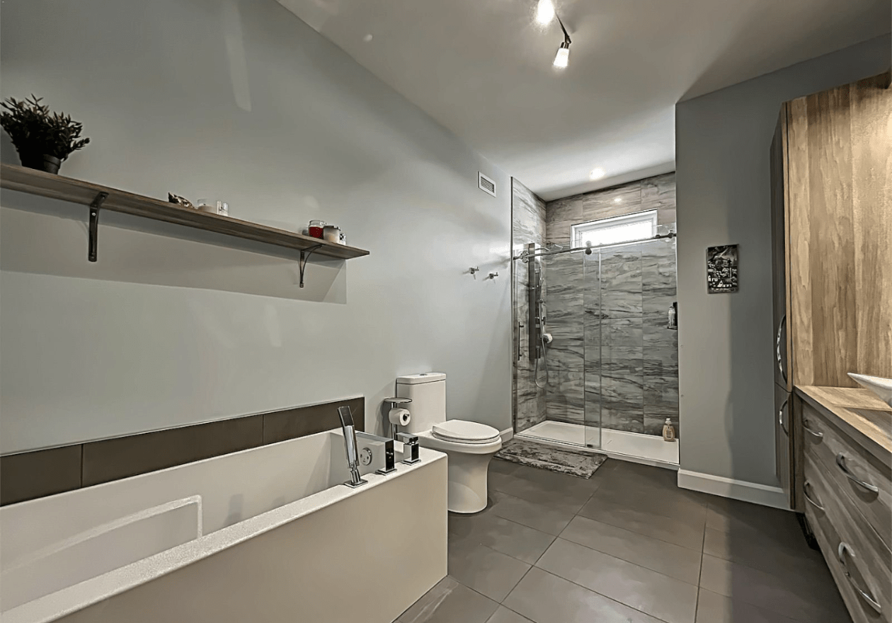 Salle de bains — 394 36E Rue, Notre-Dame-Des-Pins, G0M 1K0, Notre-Dame-Des-Pins
