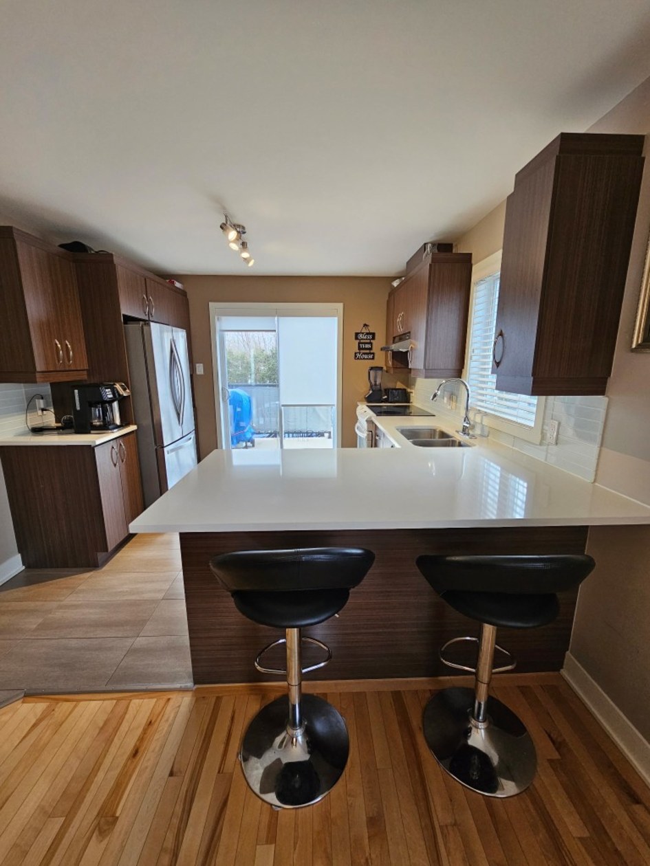 Cuisinette — 7904 Boul. Lévesque E., Laval, H7A 1T7, Laval