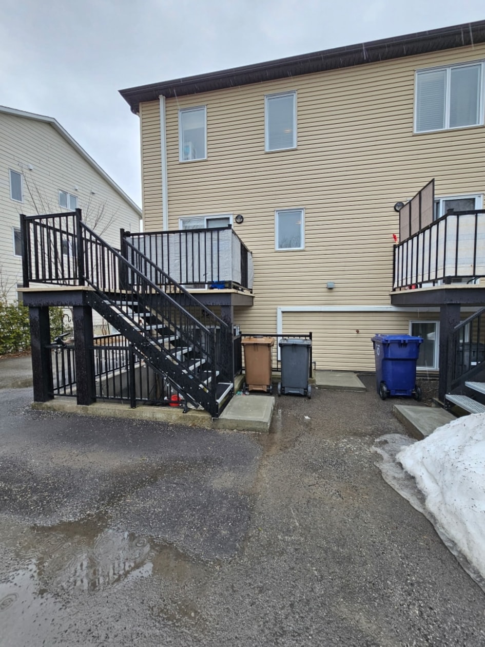Face arrière — 7904 Boul. Lévesque E., Laval, H7A 1T7, Laval