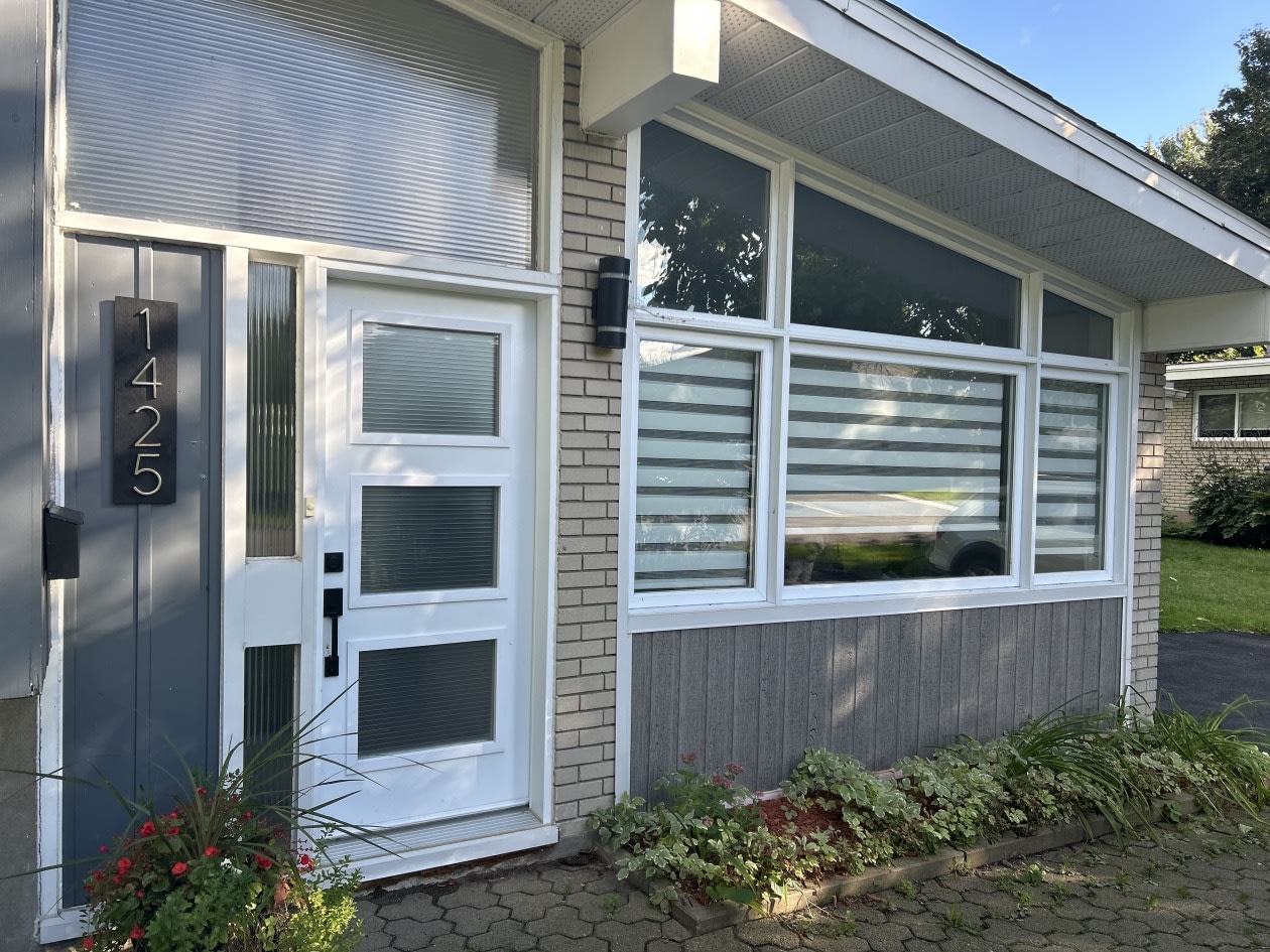 1425 Rue du Vallon