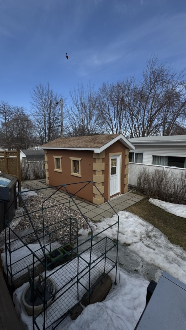 Remise — 91 Rue Vanier, Repentigny, J6A 4Y4, Repentigny
