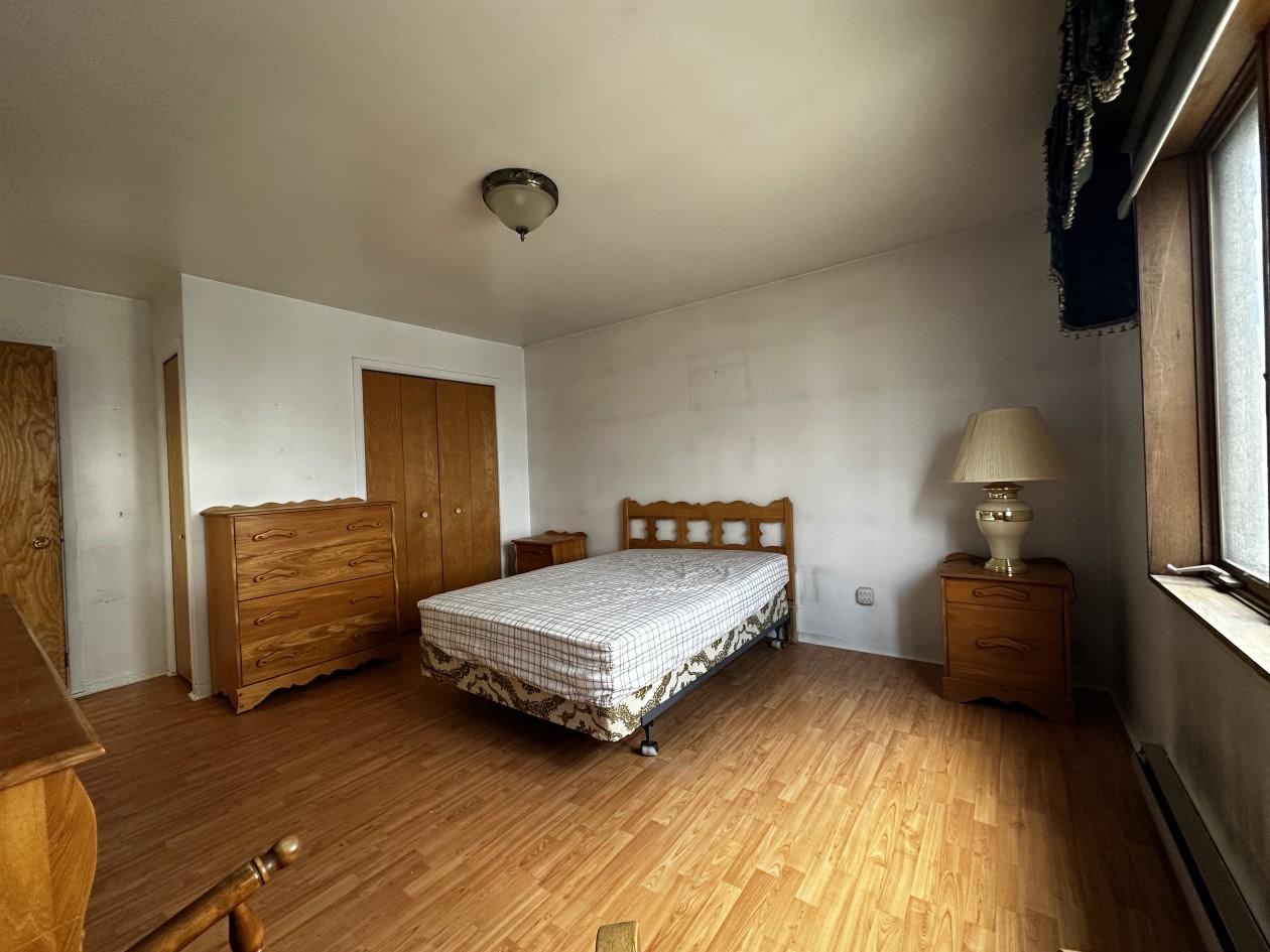 Chambre à coucher principale — 250 Av. Sainte-Marie, Louiseville, J5V 1E9, Louiseville