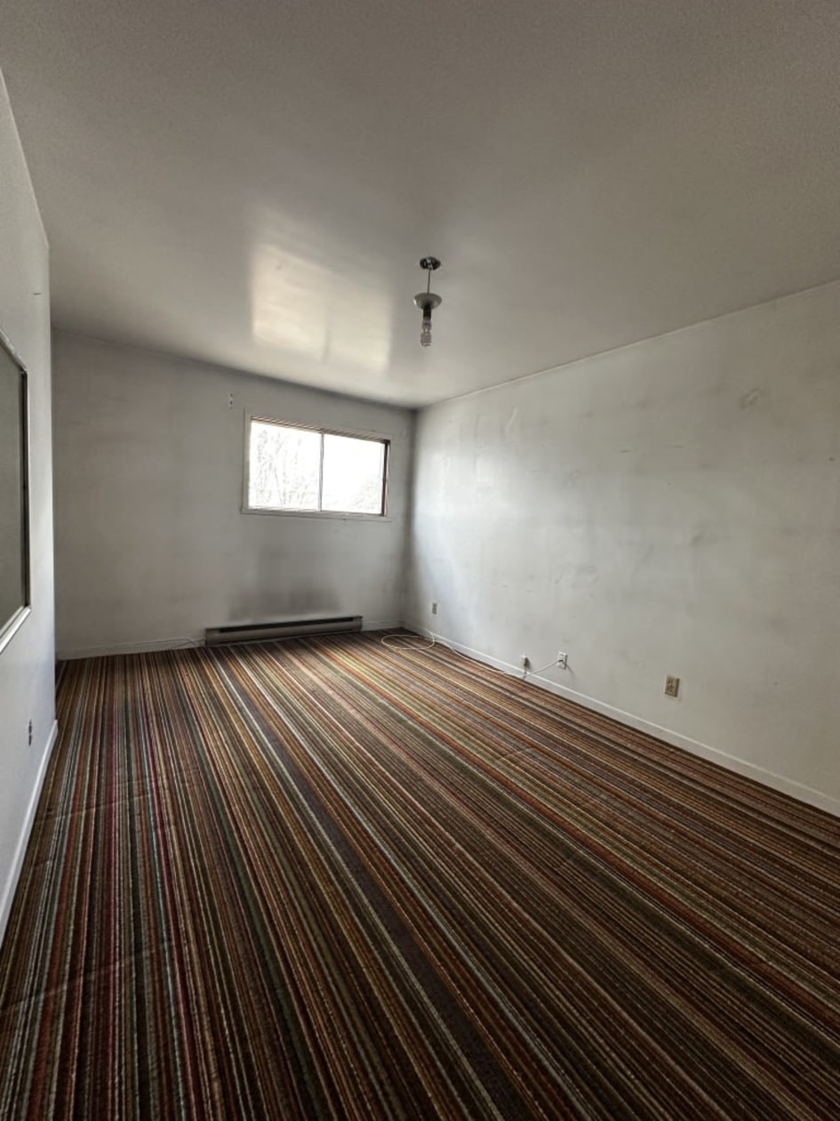 Chambre à coucher — 250 Av. Sainte-Marie, Louiseville, J5V 1E9, Louiseville