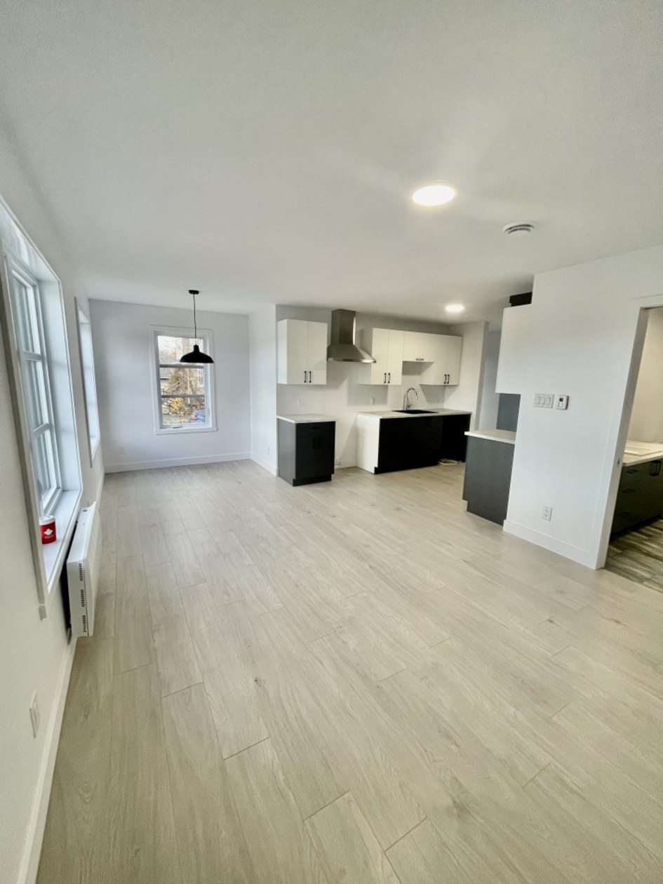 1535 Rue Belvédère S.