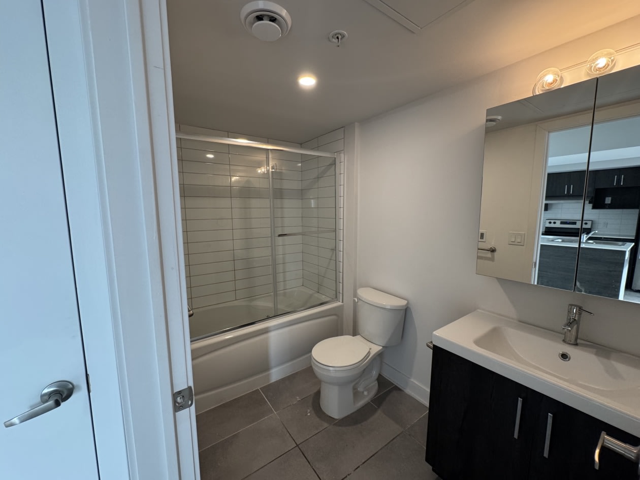 6405 Boul Décarie — photo 1