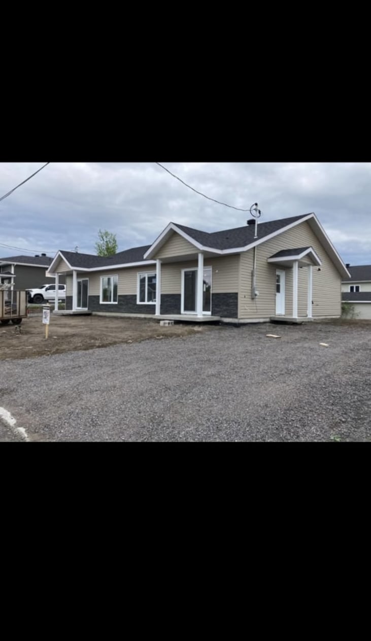 423 Rue Fortin — photo 1