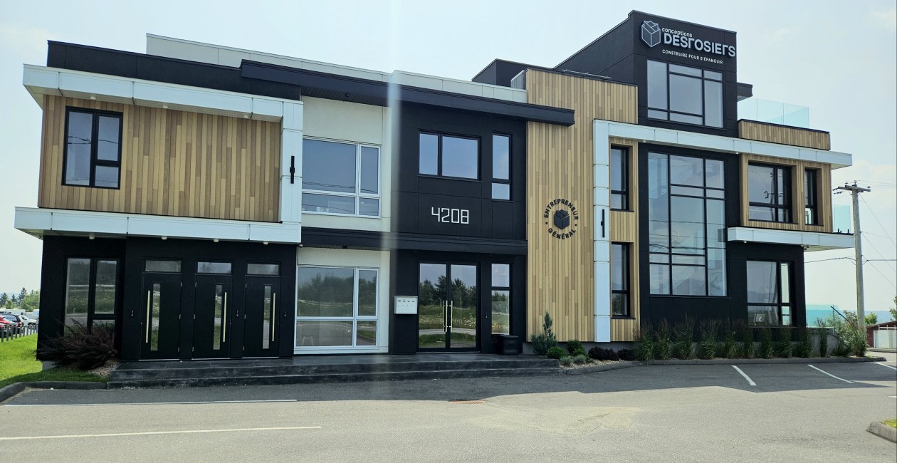 4208 Rue Sherbrooke