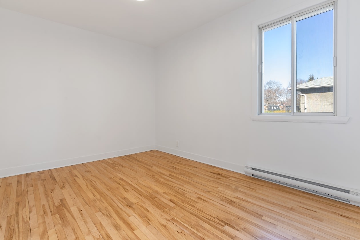 Chambre à coucher principale — 1115 6E Av, Pointe-Aux-Trembles, H1B 4K8, Pointe-Aux-Trembles