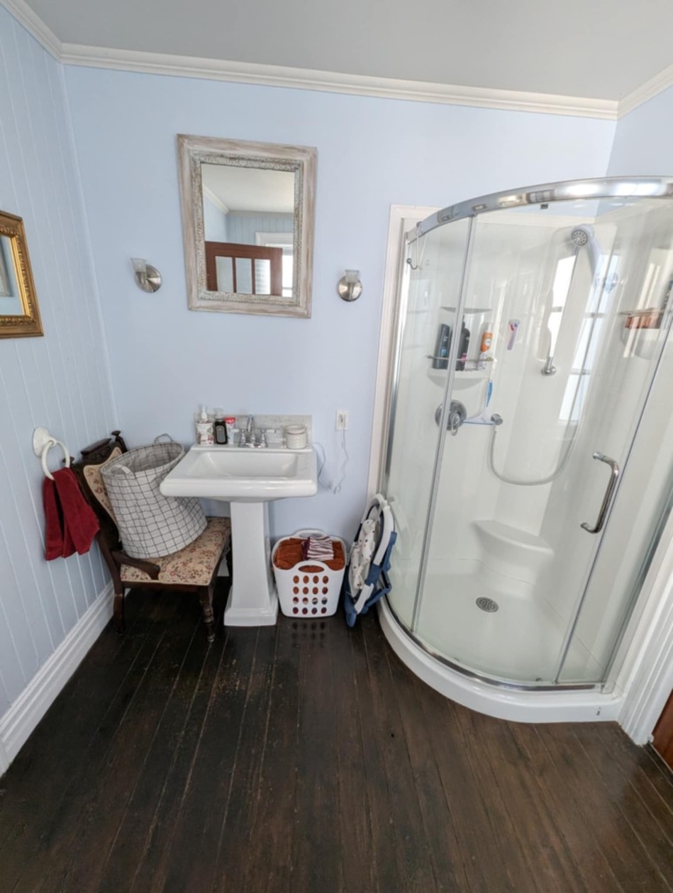 Salle de bains — 540 Rue Duchesnay, Saint-Justin, J0K 2V0, Saint-Justin
