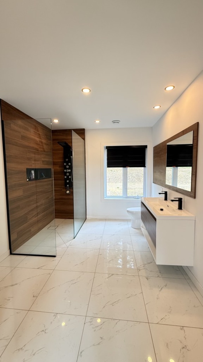Salle de bains — 74 Ch Des Trois-Lacs, Saint-Narcisse-de-Rimouski, G0K 1S0, Saint-Narcisse-de-Rimouski