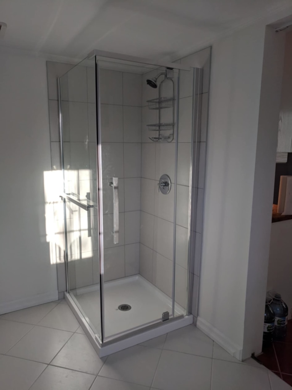 Salle de bains — 51 Rue Desrochers E, Châteauguay, J6J 2W4, Châteauguay
