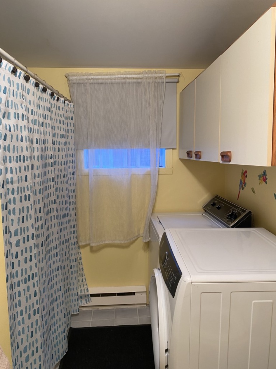 Salle de bains — 61 Av. 7e, Drummondville, J2B 2P8, Drummondville