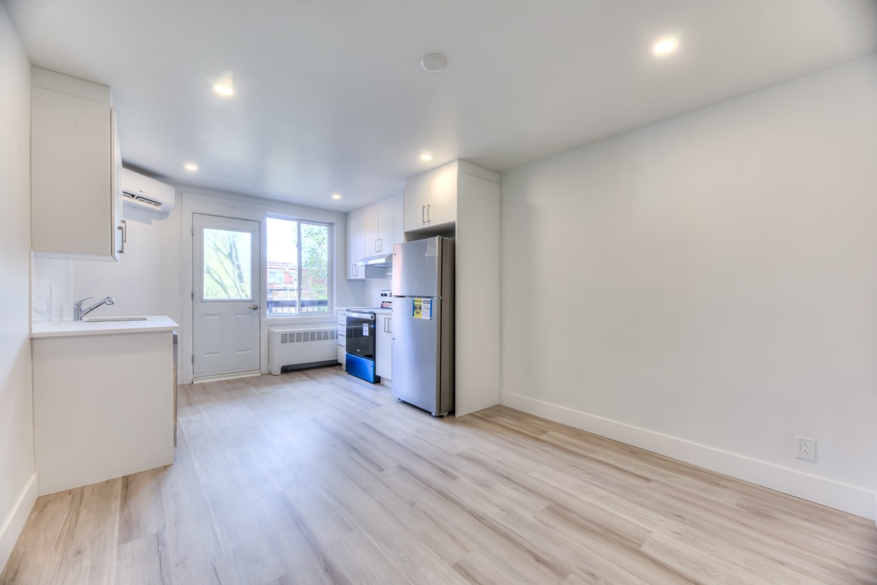 2660 Rue Goyer — photo 3