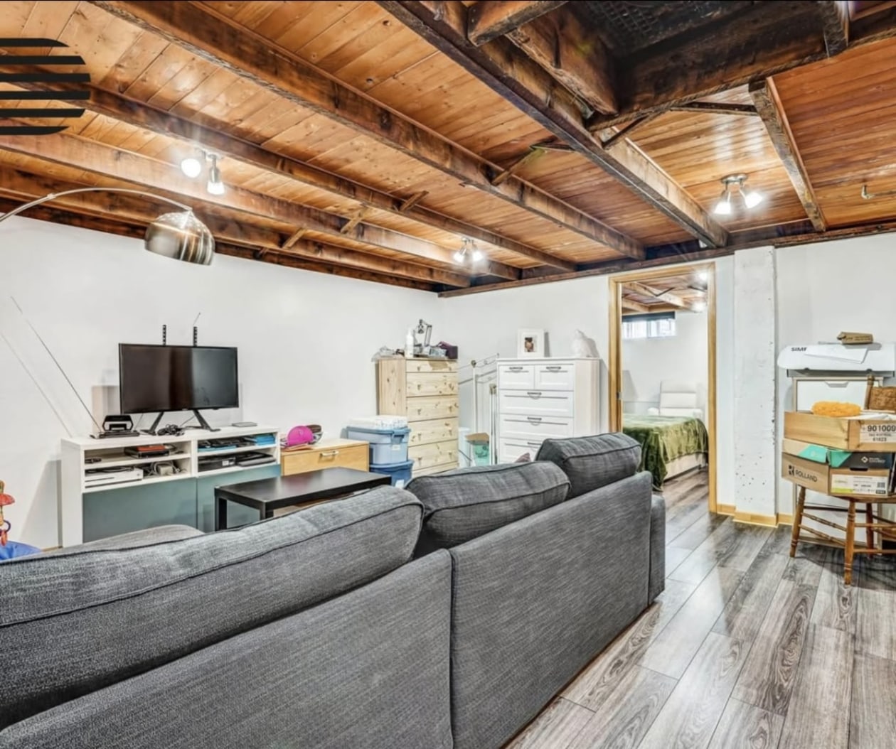 Salle familiale — 1071 Rue Manning, Verdun, H4H 1Z9, Verdun
