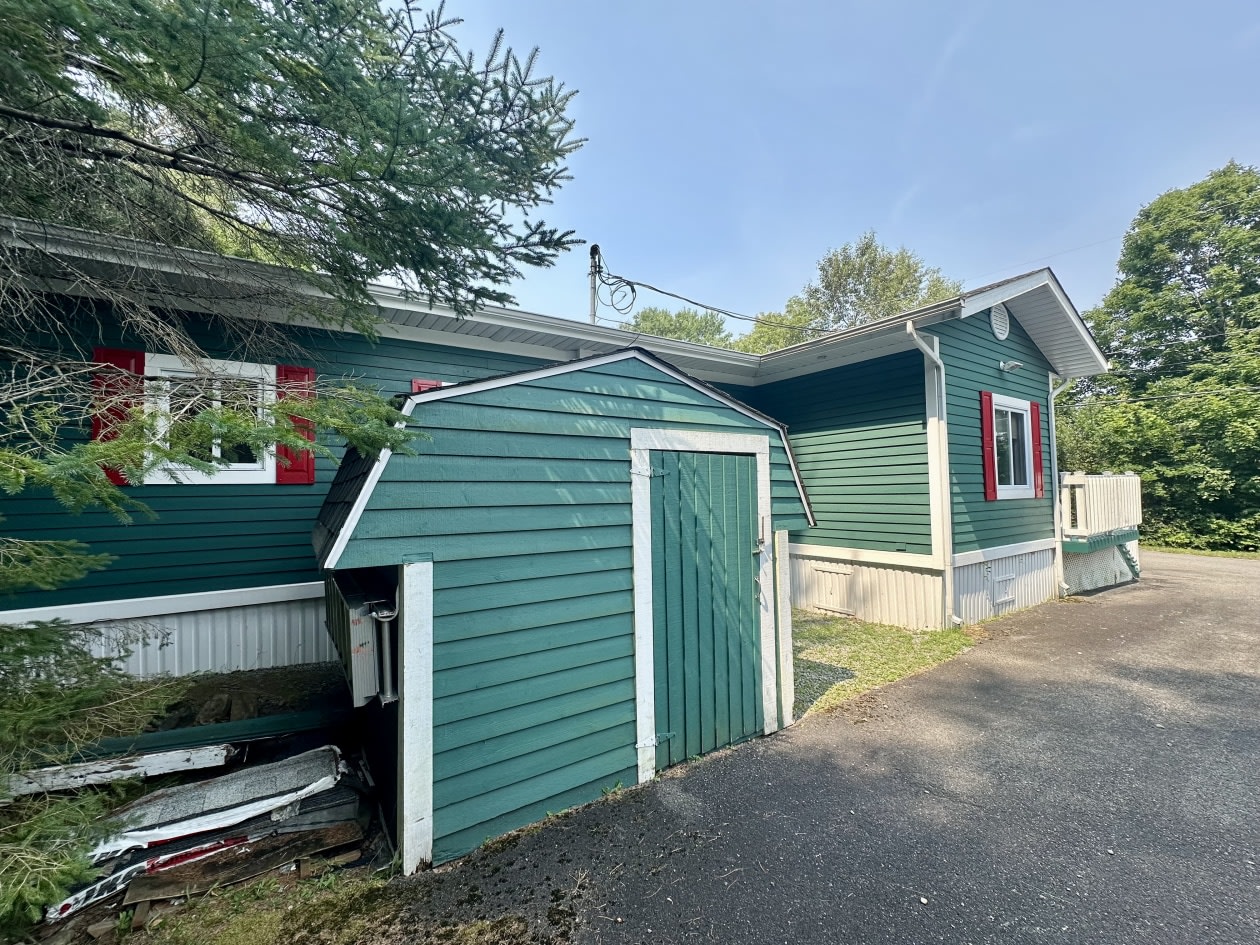 Photo 14 — 929 Chem. des Habitations-des-Monts, Saint-Sauveur, J0R 1R3, Saint-Sauveur